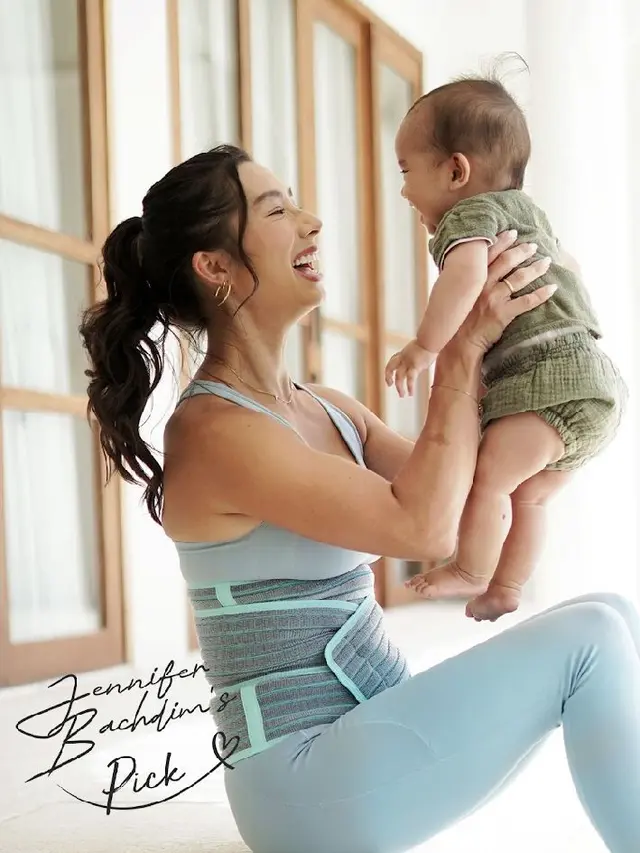 Pilihan korset Jennifer Bachdim. Dok: MOOIMOM