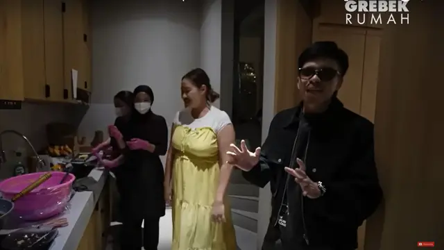6 Potret Dapur Rumah Pinkan Mambo, Jadi Tempat Produksi Donat Viral