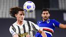 Pemain Juventus, Adrien Rabiot, menyundul bola saat melawan Sampdoria pada laga Serie A di Stadion Allianz, Minggu (20/9/2020). Juventus menang dengan skor 3-0. (Marco Alpozzi/LaPresse via AP)