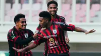 Tempat Menonton Persipura vs Adhyaksa FC, Jumat 8 Mei 2025 Pukul 15.00 WIB