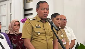 Target Walkot Bekasi Bangun 2 Halte Usai Disinggung Pramono