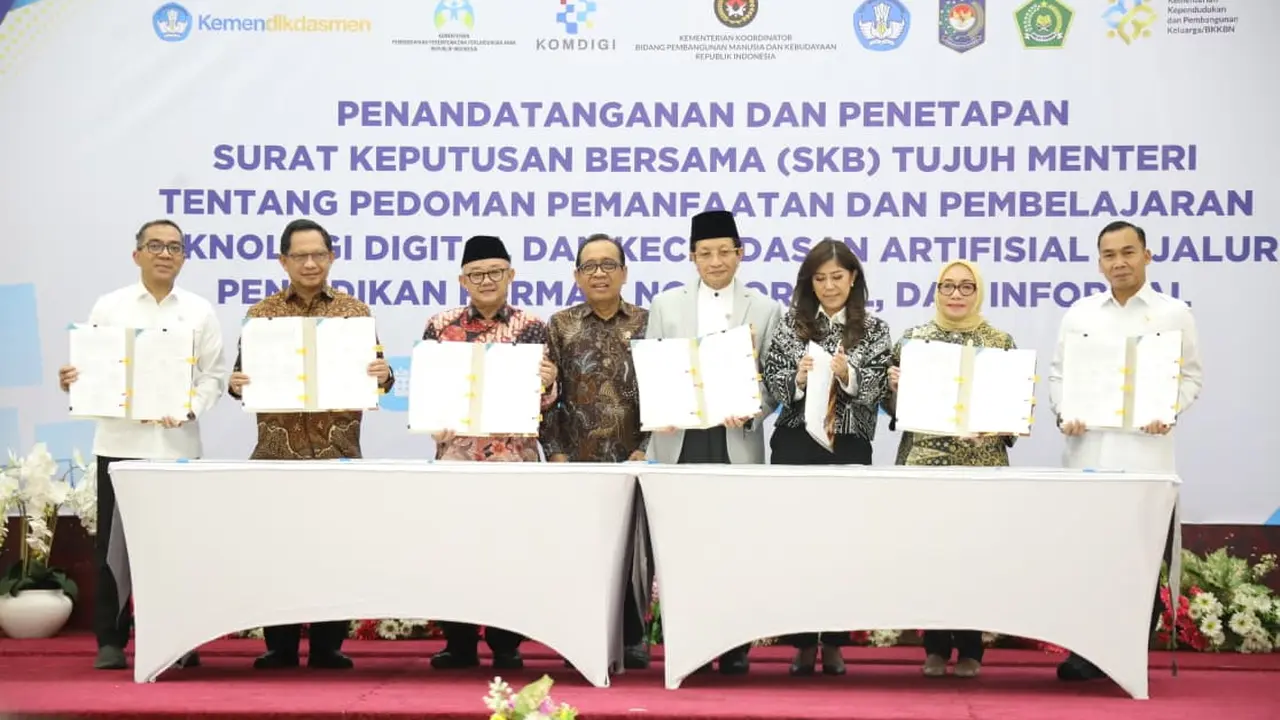 Mendagri Tandatangani SKB 7 Menteri