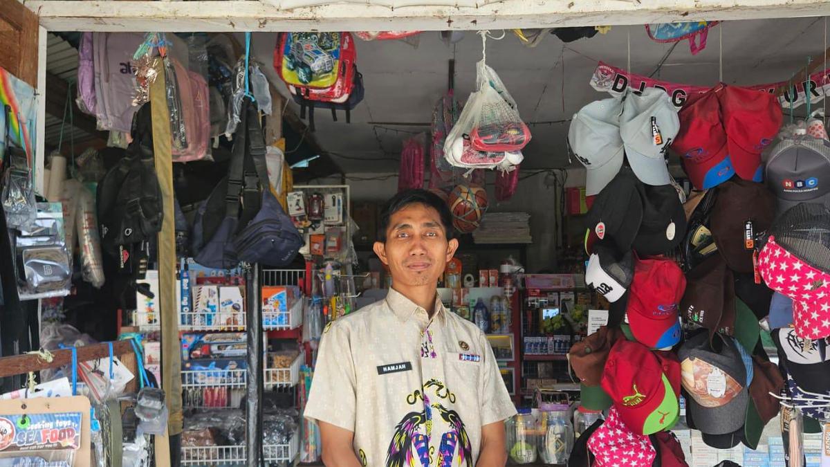 Hamjah, Guru di Papua yang Merangkap AgenBRILink demi Bantu Warga Akses Layanan Keuangan 