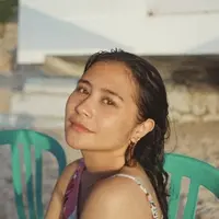 Gaya Rambut Panjang Prilly Latuconsina yang bisa jadi inspirasimu,credit: @prillylatuconsina96