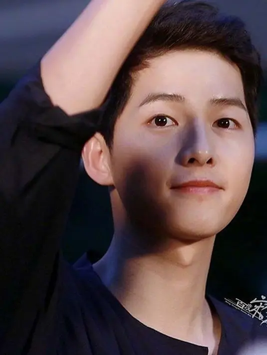 Menuju hari pernikahannya pada 31 Oktober 2017 mendatang, Song Joong Ki  dan Song hye Kyo sudah melakukan banyak persiapan. Mulai dari lokasi pesta, tanggal pernihan, hingga souvenir untuk para tamu undangan. (Instagram/songjoongkionly)