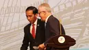 Presiden RI Joko Widodo dan PM Australia Malcom Turnbull usai memberikan keterangan pers terkait hasil KTT IORA 2017 di JCC, Jakarta, Selasa (7/3). (Liputan6.com/Angga Yuniar)