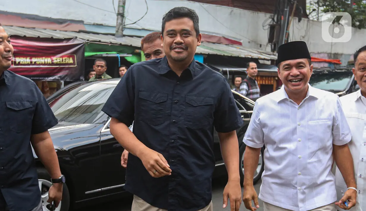 Wali Kota Medan, Bobby Nasution menyambangi kantor Dewan Pimpinan Pusat Partai Kebangkitan Bangsa (DPP PKB) di Menteng, Jakarta Pusat, Selasa (4/6/2024). (Liputan6.com/Angga Yuniar)