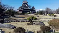 Kastil Matsumoto, satu dari lima kastil di Jepang yang ditetapkan sebagai warisan dunia oleh UNESCO pada September 2019. Kastil ini menjadi kebanggan rakyat Matsumoto sekaligus ikon kota di Perfektur Nagano. (Liputan6.com/Andry Haryanto)