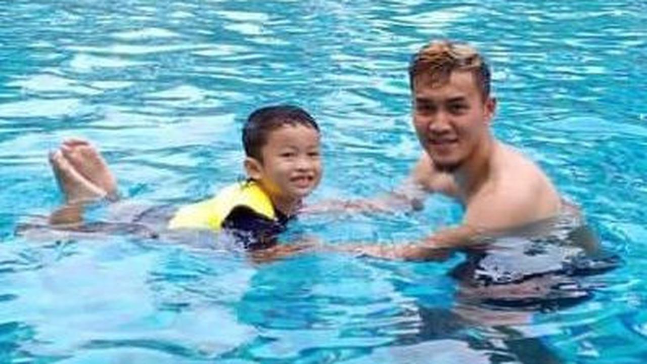 Berlatih Renang Sejak Usia 4 Tahun