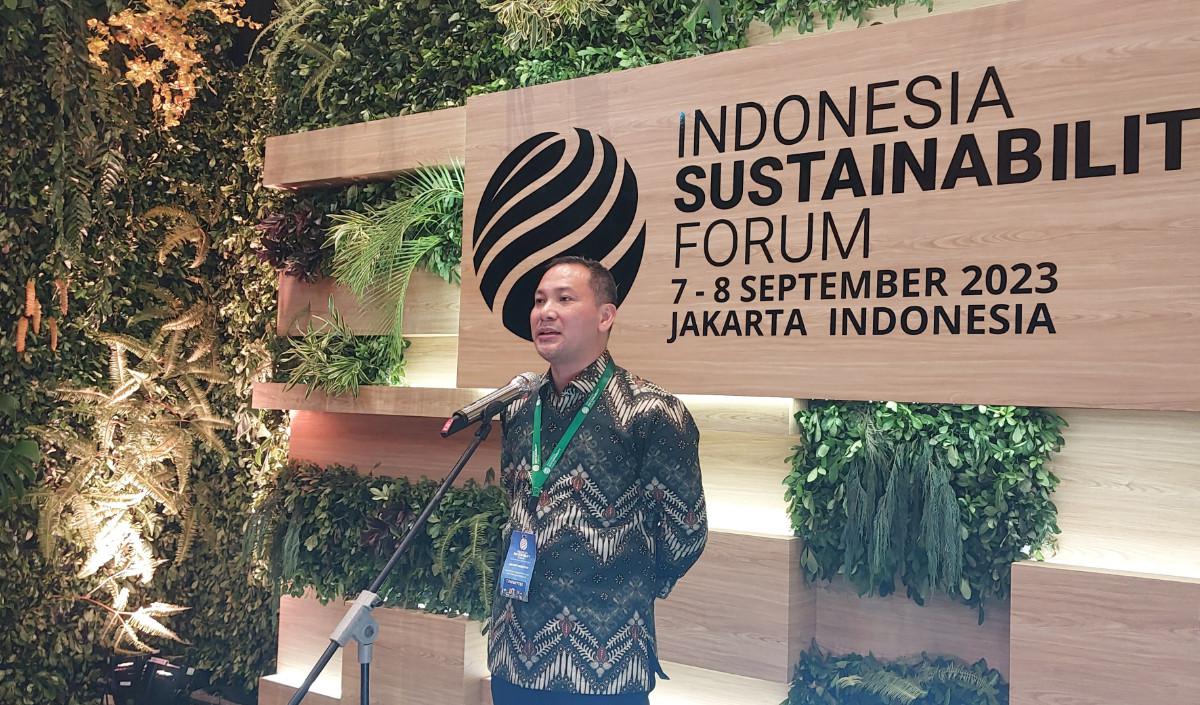"Saya baru sampai dari China habis ngomong sama 4 pabrikan mereka. Prinsipnya, dengan policy yang kita buat kita sampaikan target 600.000 di 2030. Jadi biar mereka yang bawa produknya,"&nbsp;
