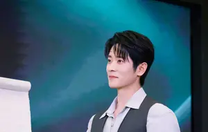Potret Cheng Lei Sapa Fans di iQIYI Starship 2026, Cicipi Kuliner Indonesia hingga Foto Bareng