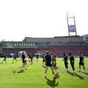 Latihan Swedia di Piala Dunia 2026 Diwarnai Pemandangan Tak Lazim, Dikelilingi Reruntuhan Stadion