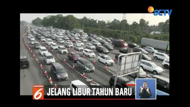 Jelang Tahun Baru 2019, arus lalu lintas di Puncak, Lembang, dan Cikampek, terpantau padat.