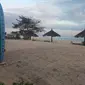 Pantai Nusakdale atau biasa dijuluki matahari terbit terletak di Desa Nusakdale, Kecamatan Pantai Baru, Kabupaten Rote Ndao.