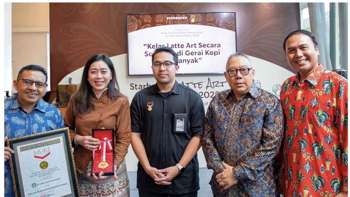 Starbucks Rayakan Kopi Lewat Seni Latte dan Pencatatan Rekor MURI