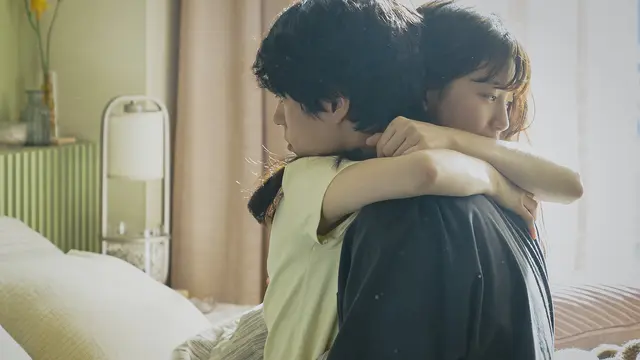 Park Bo Gum dan Bae Suzy dalam film Korea Wonderland. (Acemaker Movieworks via Soompi)