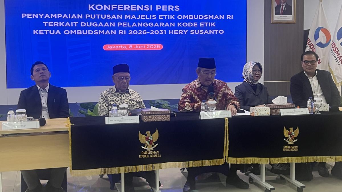 Ketua Ombudsman Hery Susanto Resmi Dipecat