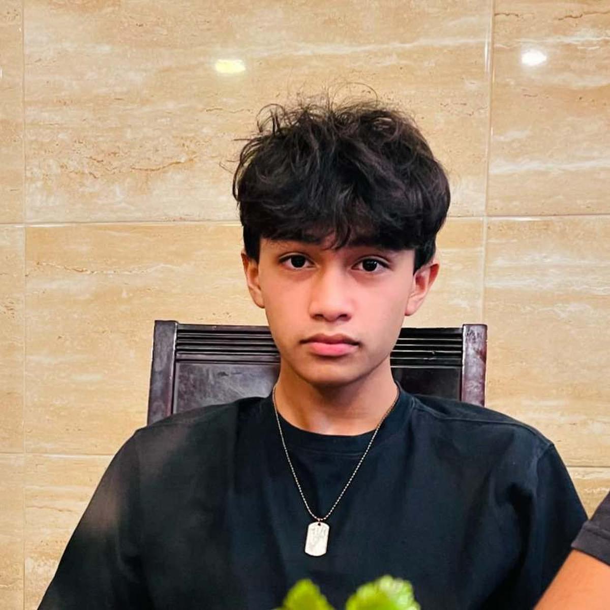 7 Potret Zilian Alvaro Anak Bungsu Andy Rif, Ganteng Maksimal Kini Sudah Berusia 16 Tahun