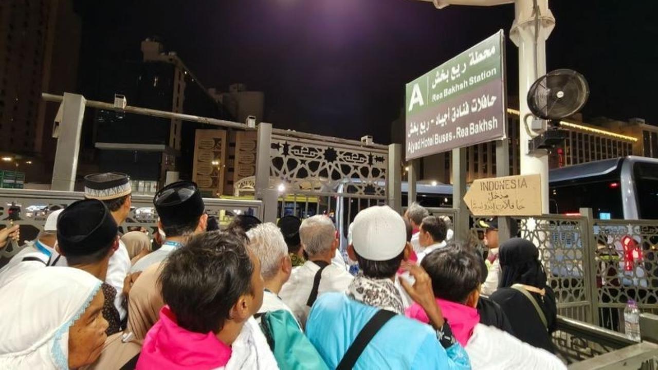 PPIH Terapkan Sistem Buka Tutup di Terminal Ajyad, Jamin Keselamatan Jamaah Haji
