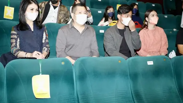 6 Potret Hary Tanoe Nonton Film Srimulat, Ajak Masyarakat Saksikan Karya Anak Bangsa