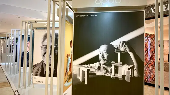 Melihat Pameran Foto 77 Tokoh Inspiratif Indonesia Hasil Bidikan Oppo Reno8