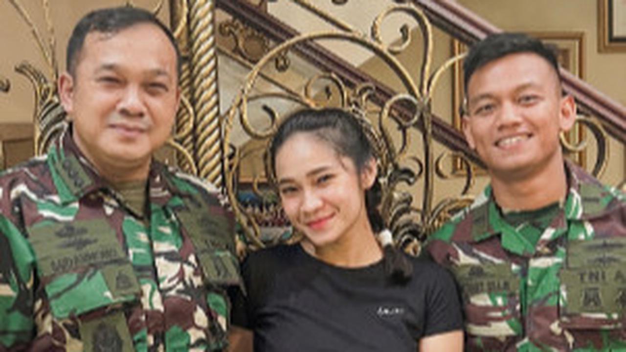 <b>Kenalan Karena 'Disuruh Papa'</b>
