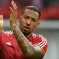 6. Jerome Boateng, keberhasilannya menjadi pemain terbaik Jerman tahun ini tidak lepas dari peran Pep Guardiola. Kemampuan bek timnas Jerman ini memegang bola dan memiliki akurasi operan yang baik tak lepas dari arahan Pep. (AFP/Christof Stache)