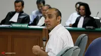 Rayuan Gombal Pelatih Golf Rudi Rubiandini untuk Saksi Meris