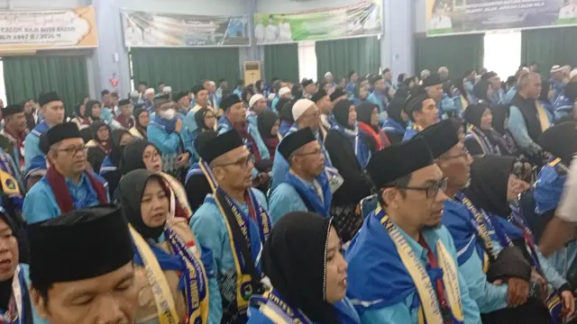 Kloter Pertama Embarkasi Batam lepas 445  Calon Jamaah Haji, 70 persen  Lansia
