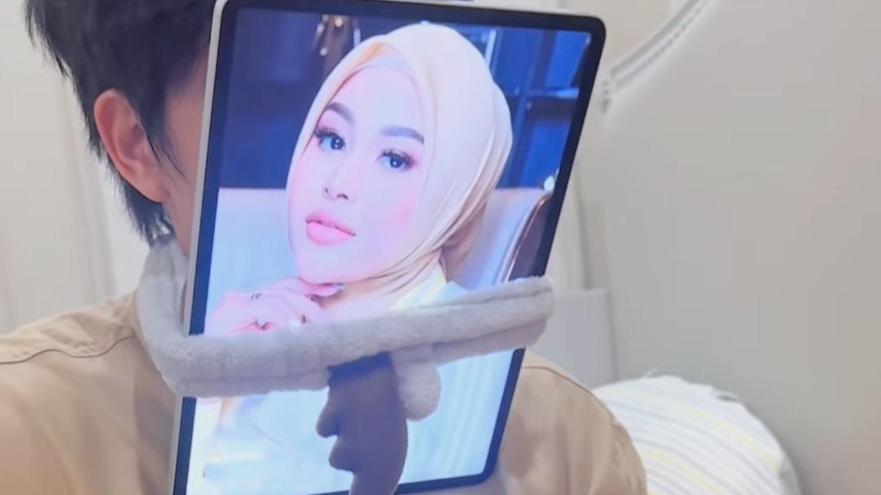 Postingan Atta Halilintar langsung menuai banyak komentar, termasuk dari rekan-rekan seleb Tanah Air.<br>