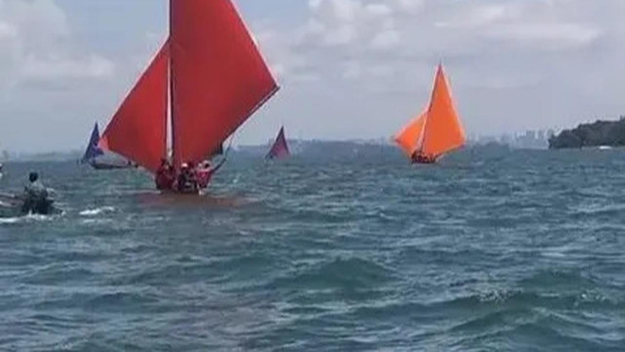 Balapan Kuda dan Sampan Layar Sambut HUT RI