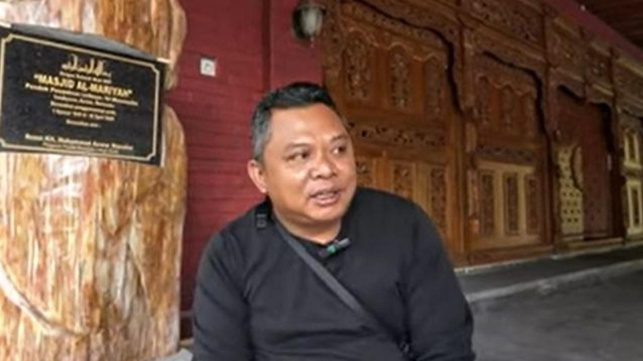 Memiliki masa lalu yang gelap membuat banyak orang tidak percaya Feri akan sukses. Namun, dia berhasil membuktikannya.