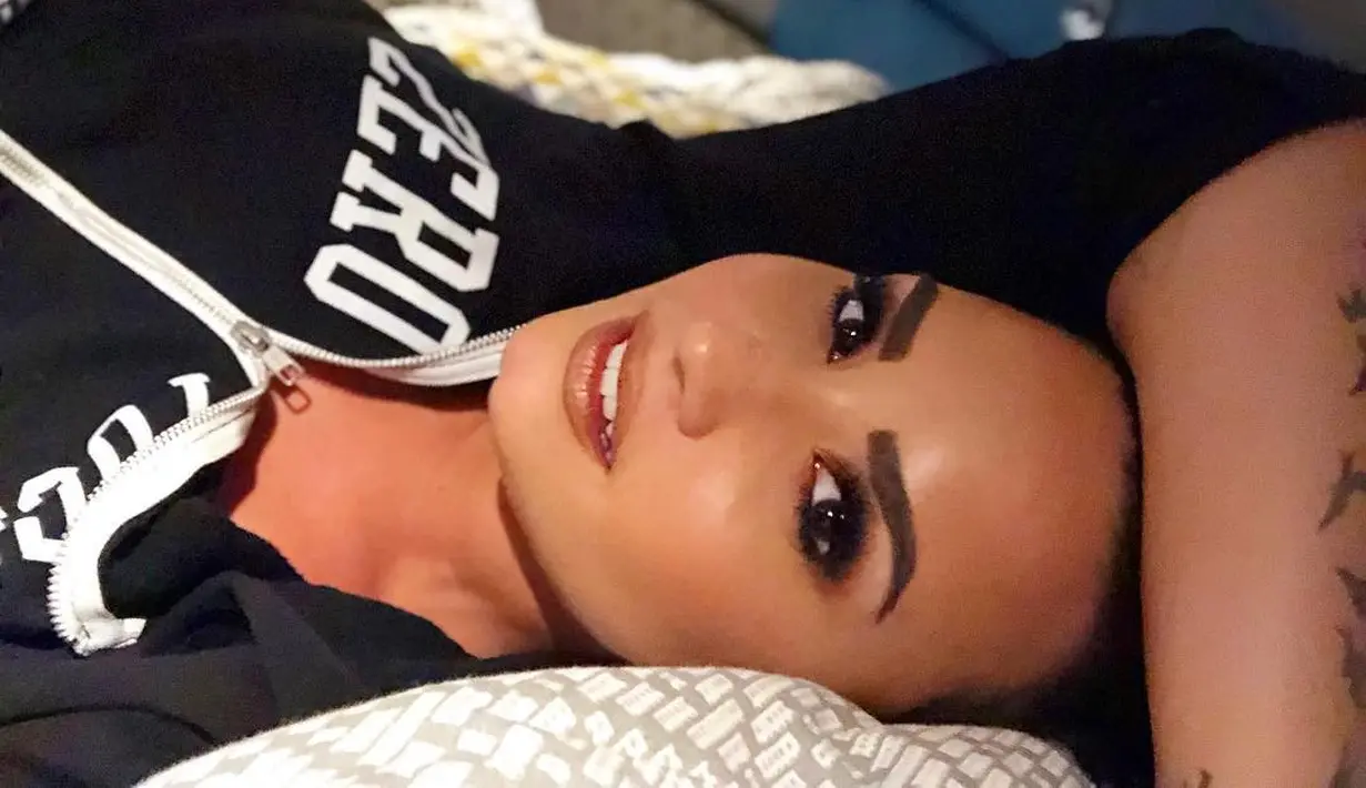 Kini dirinya seperti hidup di kesempatan kedua dan membuatnya ingin menulis lagu yang membuatnya kuat. (instagram/ddlovato)