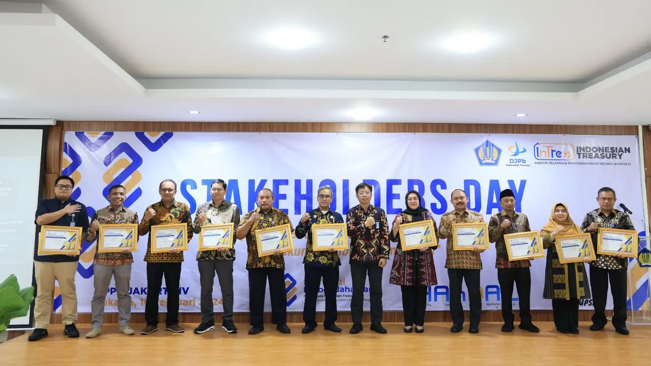 Direktorat Jenderal (Ditjen) Bina Keuangan Daerah (Keuda) Kementerian Dalam Negeri (Kemendagri) menyabet lima kategori penghargaan atas kinerja pelaksana anggaran Tahun Anggaran (TA) 2023 dari Kantor Pelayanan Perbendaharaan Negara (KPPN) Jakarta IV (Isti