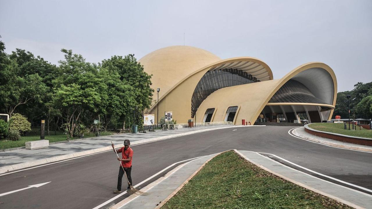 Pihak manajemen TMII pun telah angkat suara atas kegaduhan yang terjadi pada pekerjanya.