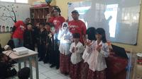 ATVI dan Yayasan Pundi Amal Peduli Kasih (YPP) SCTV-Indosiar di SDN Ciheuleut 1 dan 2, Kota Bogor, Jabar. (Doc: ATVI)