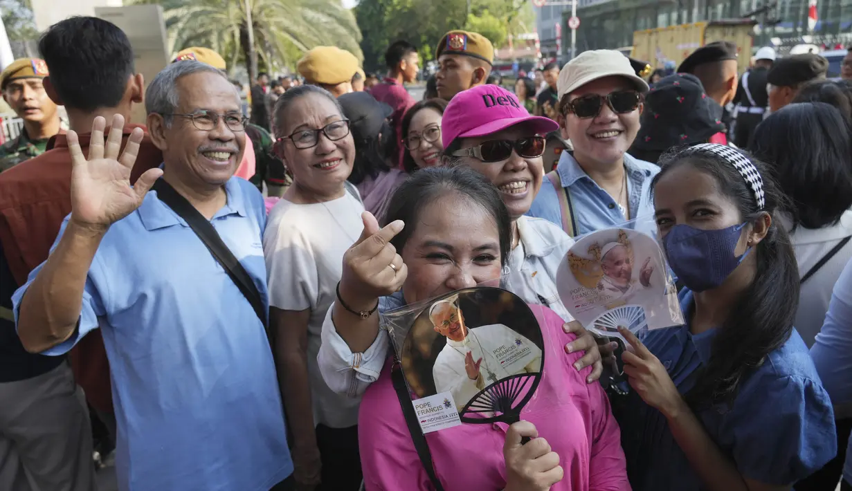 <p>Diketahui, Paus Fransiskus juga akan mengunjungi terowongan silaturahmi yang menghubungkan Masjid Istiqlal dan Gereja Katedral. (AP Photo/Achmad Ibrahim)</p>