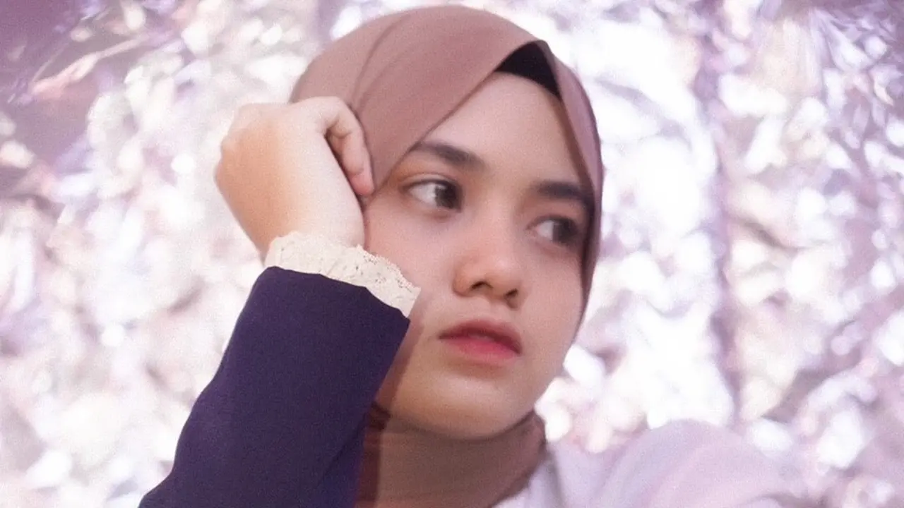 Hanin Dhiya Rilis Single Mengapa Bertahan yang Direkam 2018 Lalu