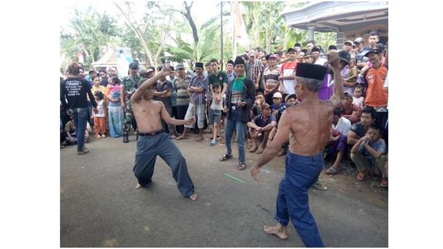 Karapan Sapi Hingga Haji, Tradisi Suku Madura yang Masih Lestari