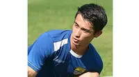 Pesepak bola muda Indonesia, Gavin Kwan Adsit, tampak berlatih bersama Persib Bandung. (Instagram)