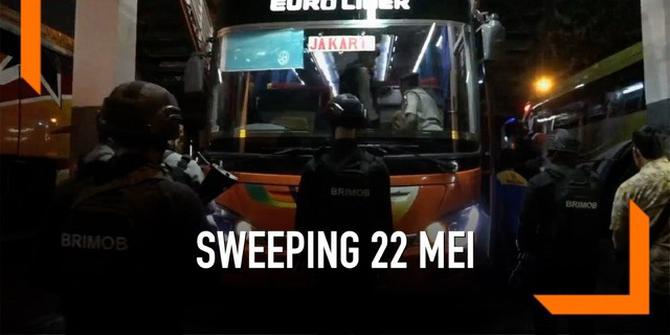 VIDEO: Jelang 22 Mei, Polisi Sweeping Penumpang Bus di Surabaya
