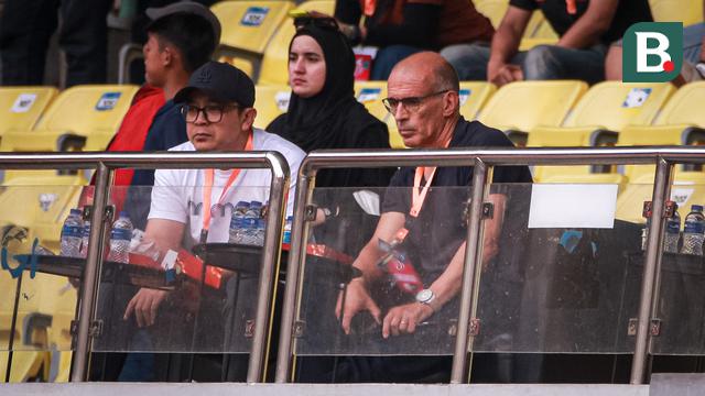 Foto: Kandidat Pelatih Arema FC, Fernando Valente Pantau Langsung Skuad Singo Edan saat Imbangi Persija Jakarta di BRI Liga 1 2023/2024