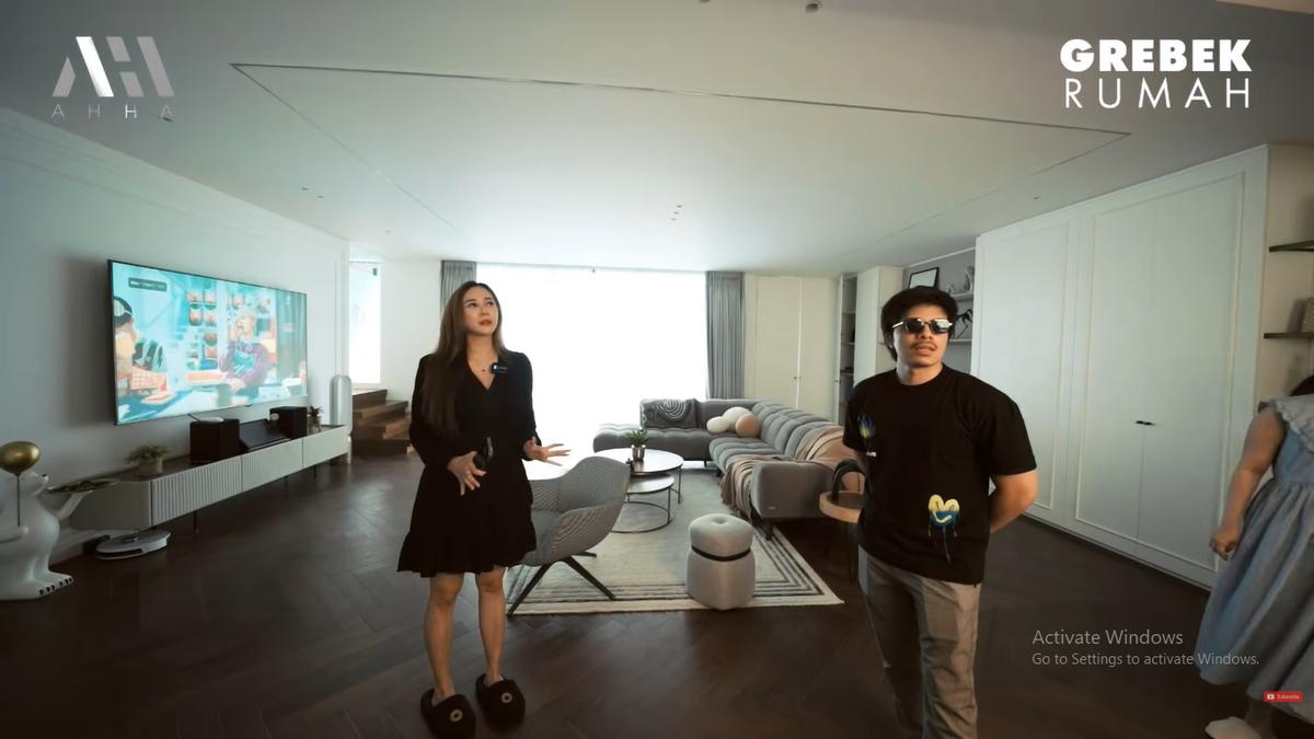 8 Potret Dapur Rumah Aura Kasih yang Tersambung dengan Ruang Keluarga, Hadirkan Konsep Sustainability