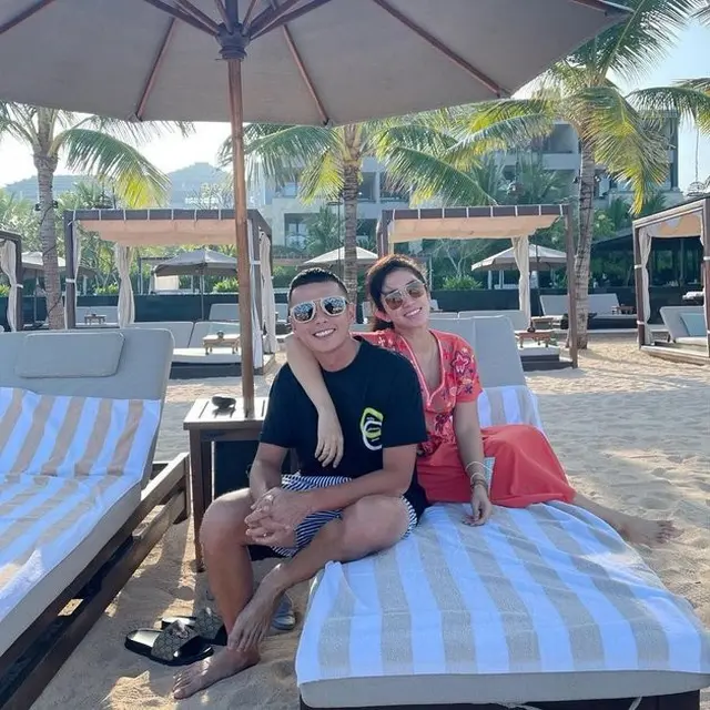 [Fimela] Andhika Pratama dan Ussy Sulistiawaty