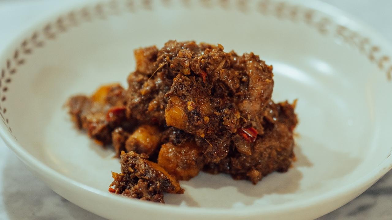 Daging Mahal, Ini Cara Mudah Bikin Rendang Ayam Asli Padang yang Empuk dan Lezat