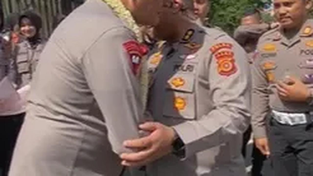 Momen Jenderal Polisi Keturunan Nabi Muhammad SAW Meninggalkan Polda Aceh Banjir Air Mata, Anak Buah Menangis