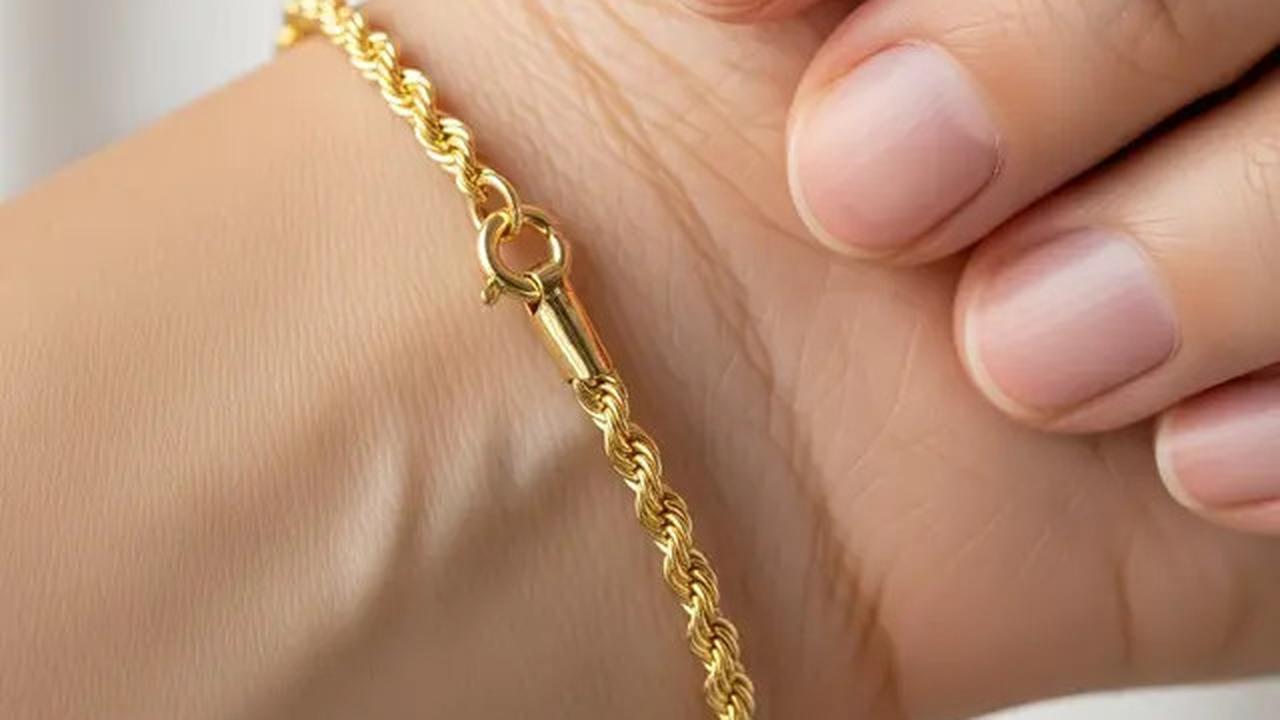8 Model Gelang Rantai 2 Gram Polos yang Kecil tapi Berkilau Cantik