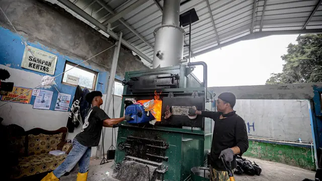 Mesin pengolah sampah milik Pemkot Bandung.