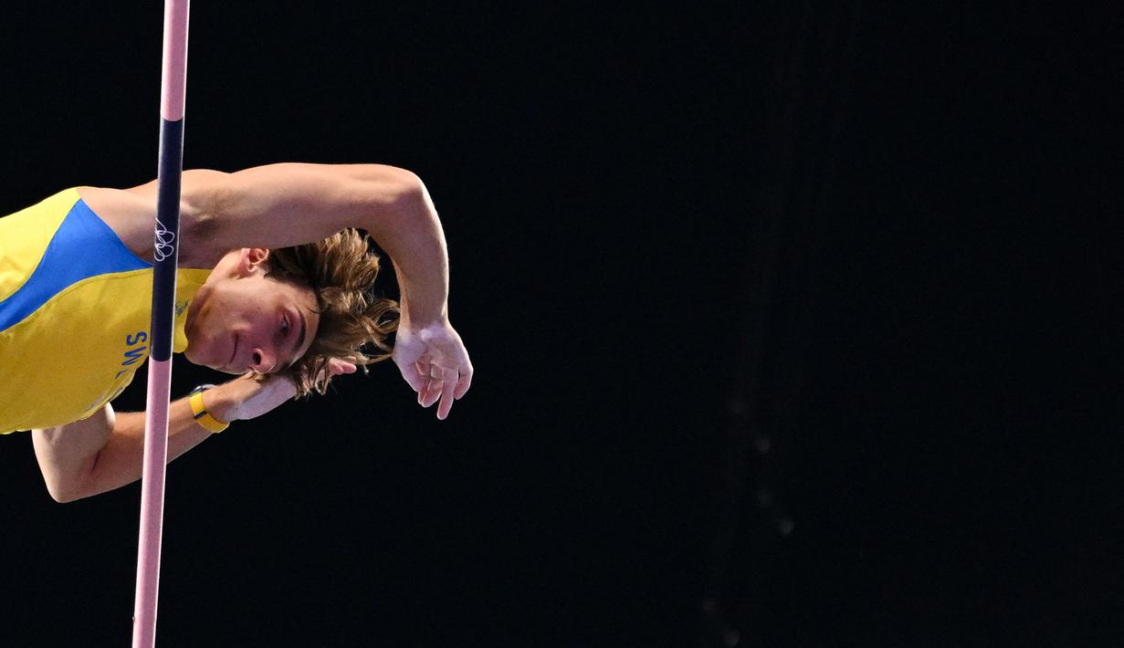 Peraih dua gelar kejuaraan dunia itu, saat ini, telah memecahkan rekor dunia sebanyak sembilan kali. (Kirill KUDRYAVTSEV / AFP)