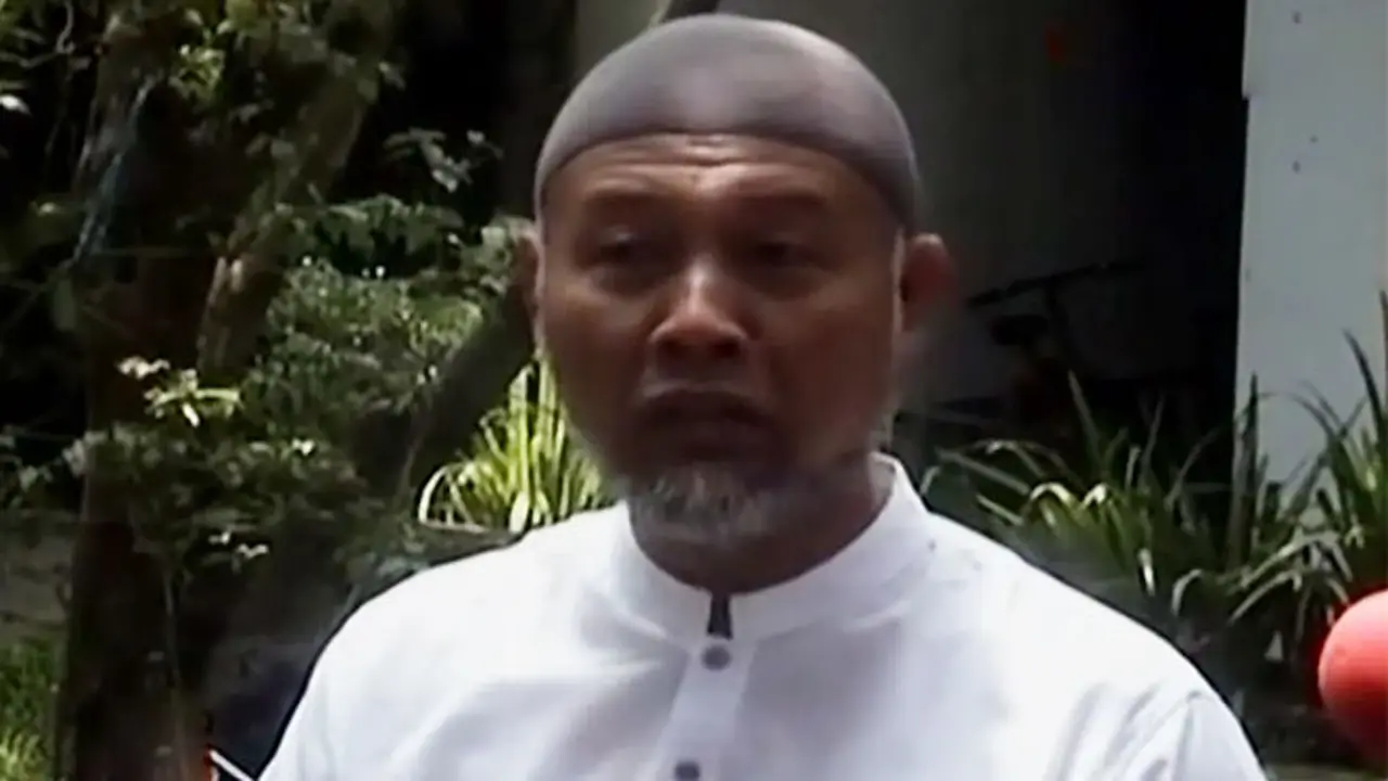 (Lip6 Petang) Konpers-BW
